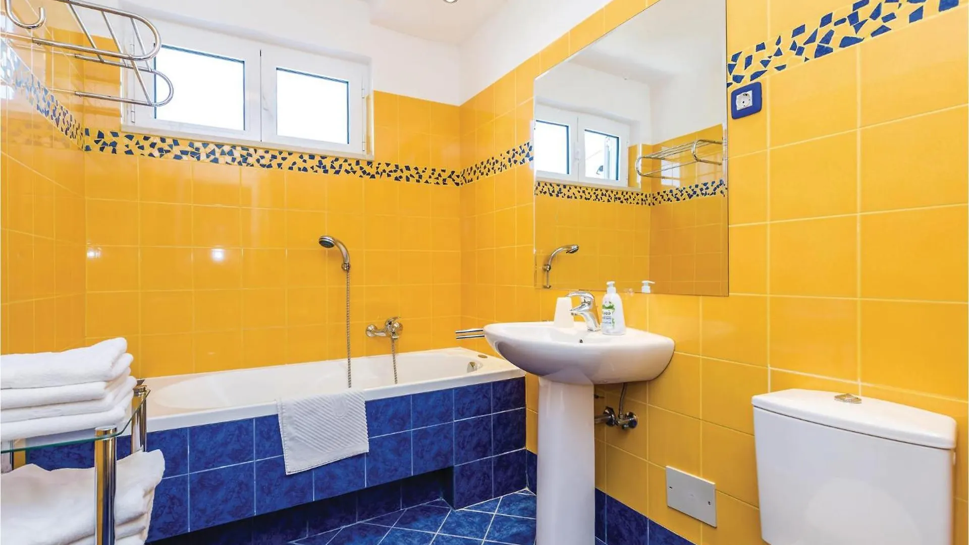 Gorgeous Apartment In Barbat With Wifi Barbat na Rabu