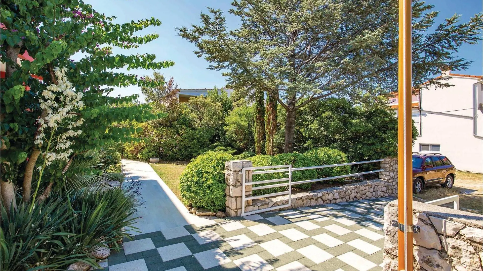 Gorgeous Apartment In Barbat With Wifi Barbat na Rabu Croatia